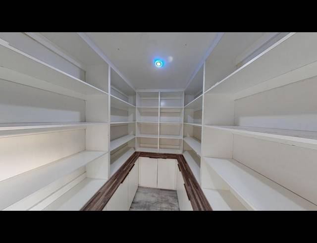 5 BEDROOM HOUSE FOR SALE IN KENLEAF